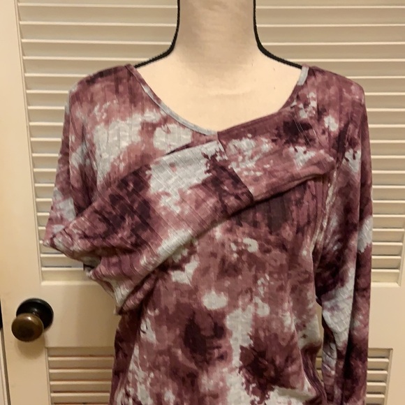 I. N. San Francisco Dolman Sleeve Tie-Dye Twist Back Top in Dark Mauve - Picture 7 of 15